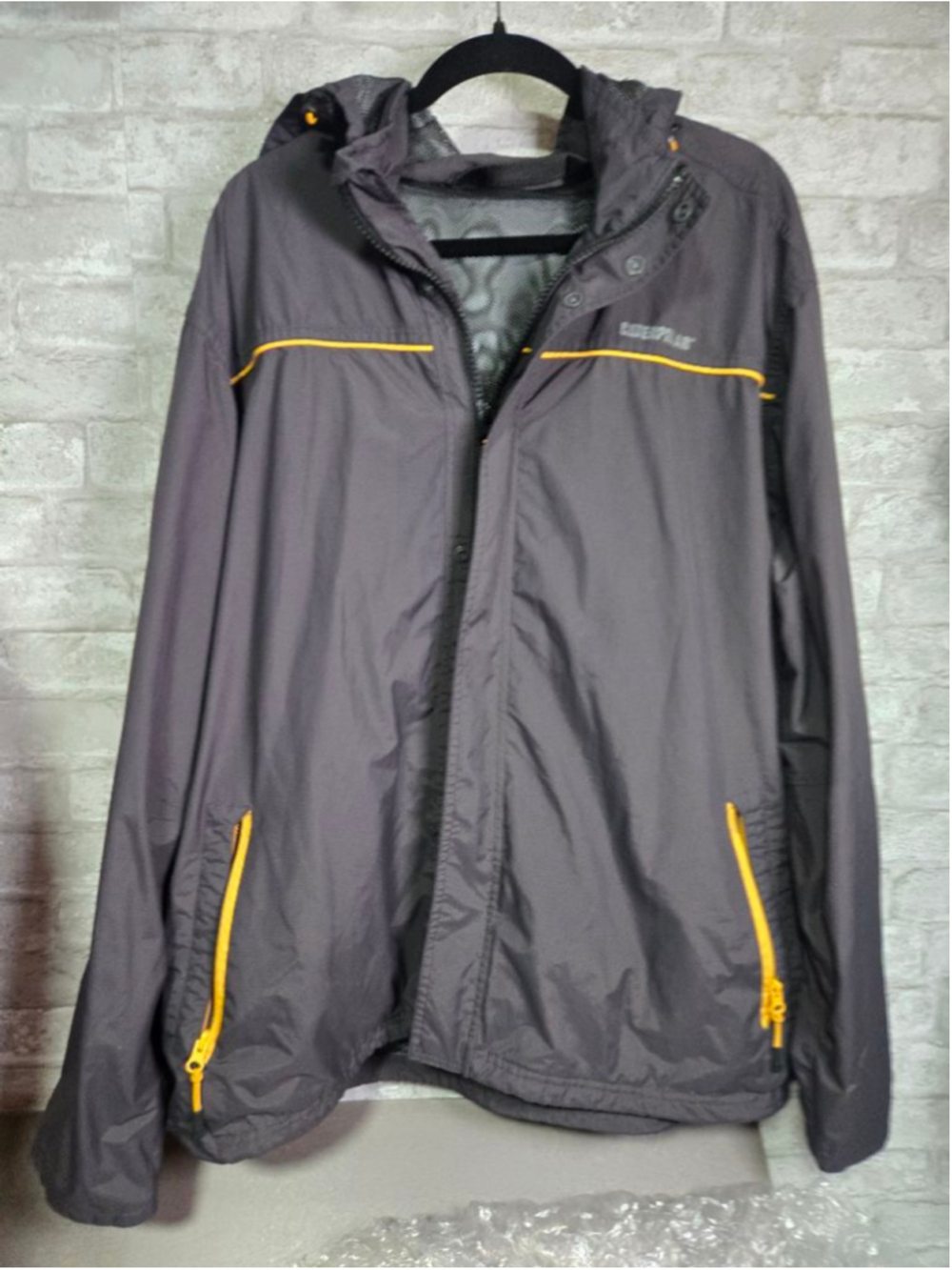 Men's Caterpillar Gray & Yellow Raincoat XL